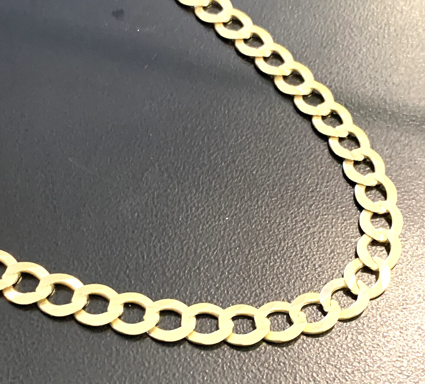 14k 585 Gold RCI 26" Curb Link Chain - 30.8 Grams - 7mm