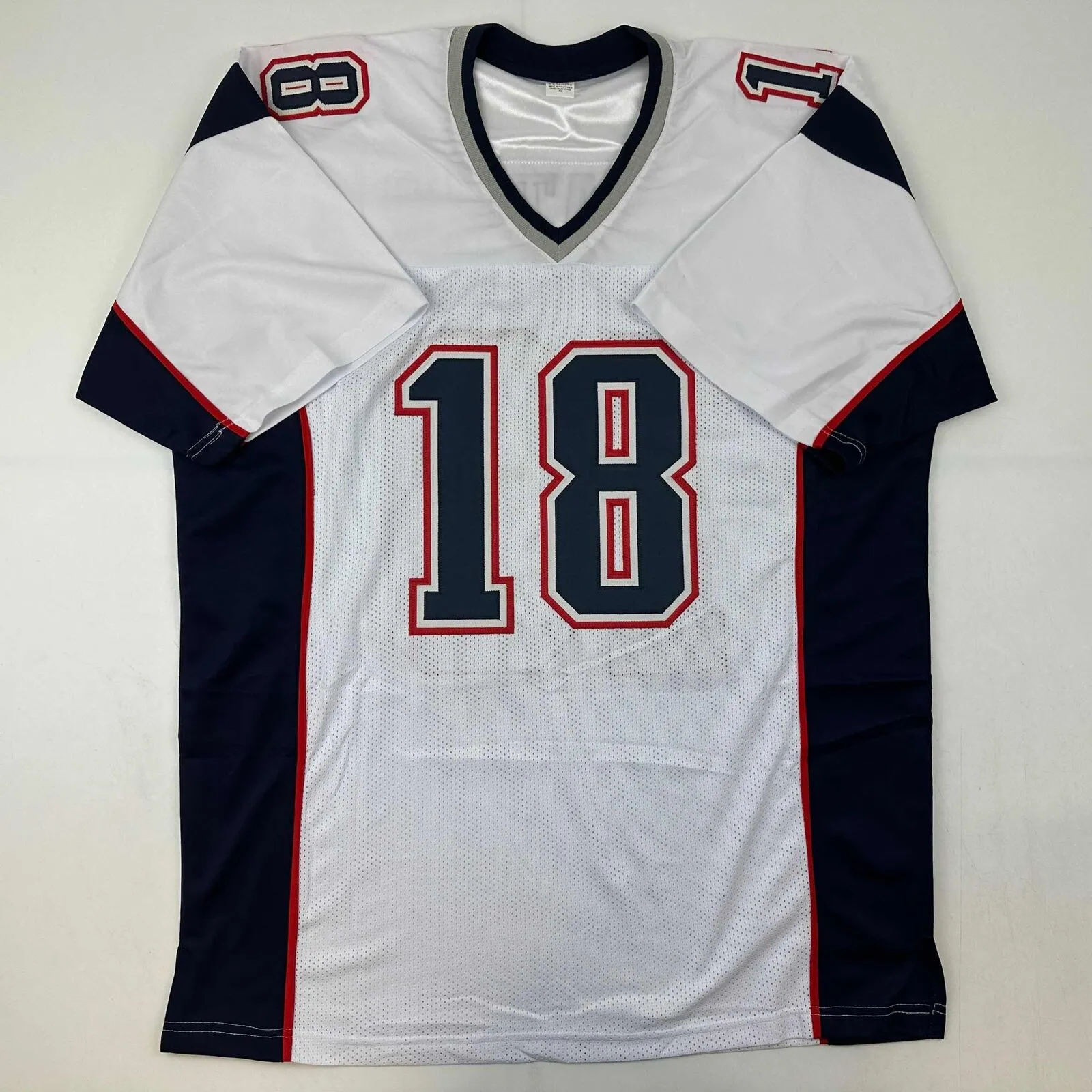 Autographed/Signed Matthew Slater New England White Jersey Beckett BAS COA