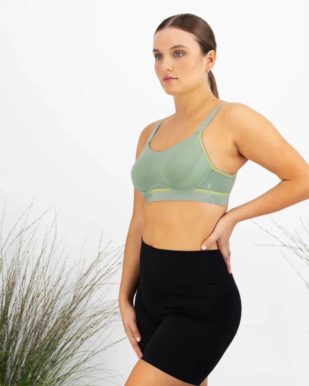 Bendon Breathe Sports Bra / Lily Pad