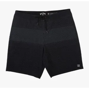 BILLABONG BOYS TRIBONG 19" BOARD SHORT