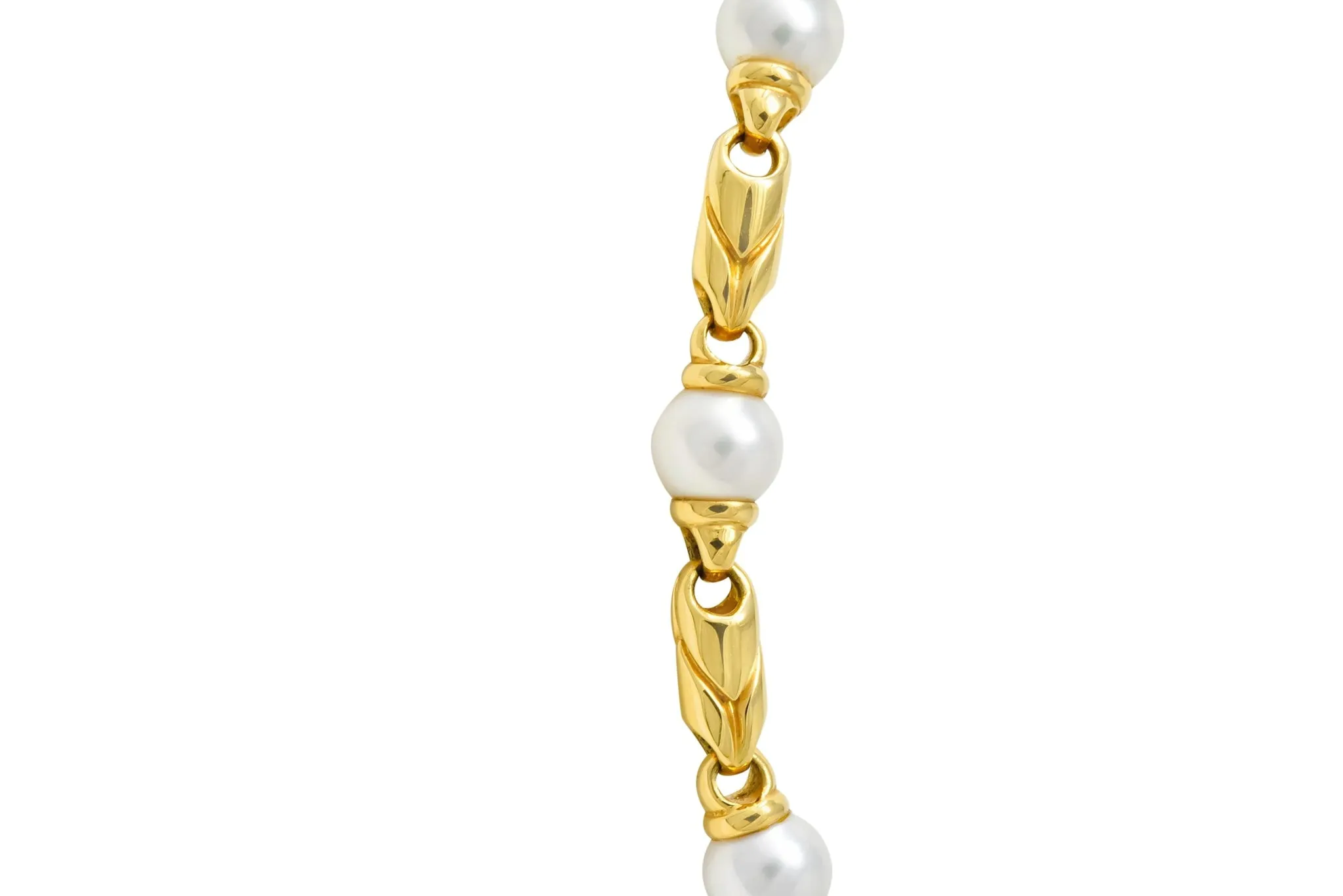 Bulgari 1980 Cultured Pearl 18 Karat Yellow Gold Link Necklace