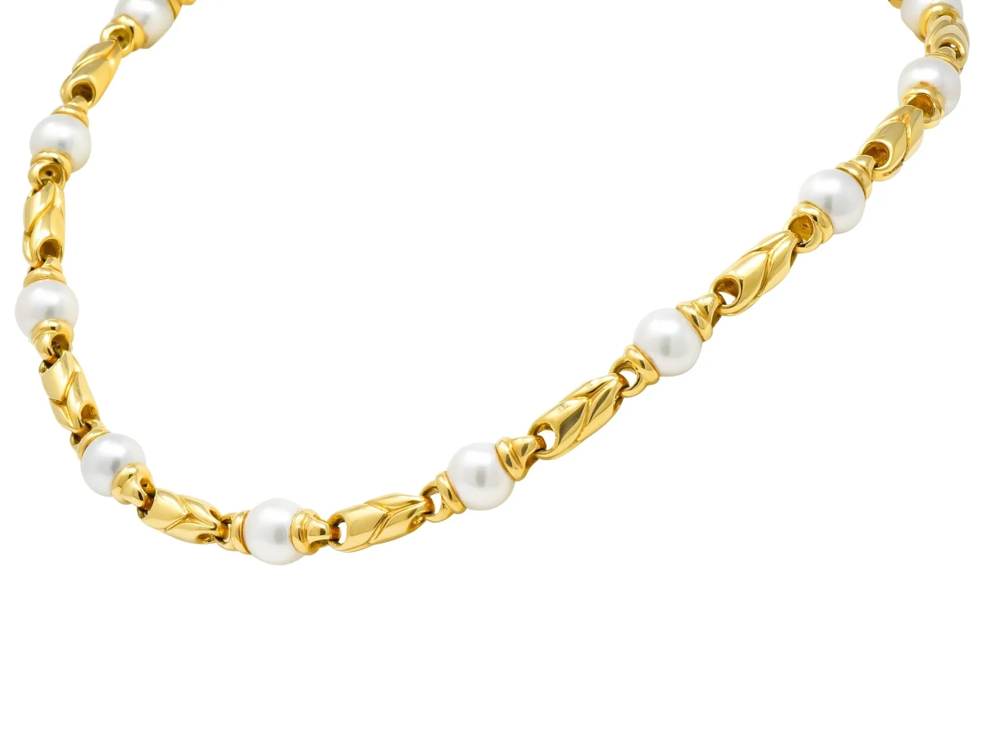 Bulgari 1980 Cultured Pearl 18 Karat Yellow Gold Link Necklace