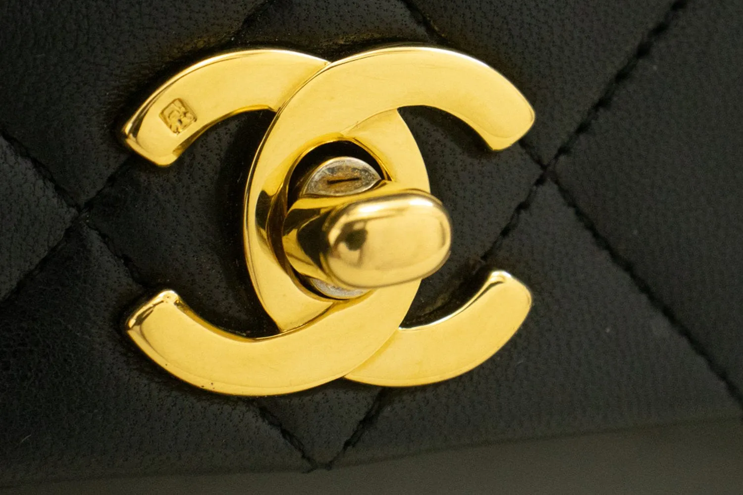 CHANEL Full Flap Chain Shoulder Bag Crossbody Black Quilted Lamb n21