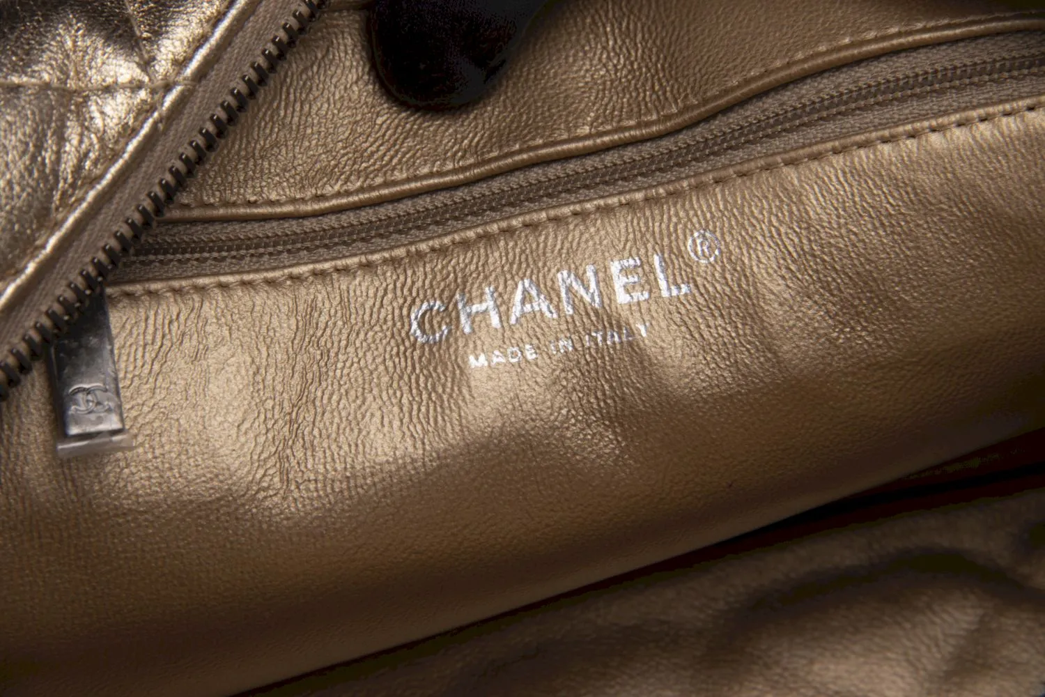 Chanel Metallic Gold Quilted Reissue Buckle 24CM Ruthenium Chain, with Card & Dust Cover