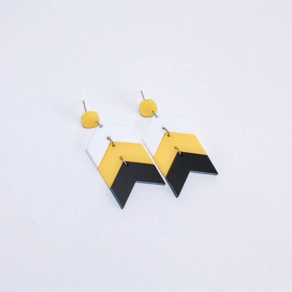 Chevron School Spirit Dangles - White/Yellow/Black