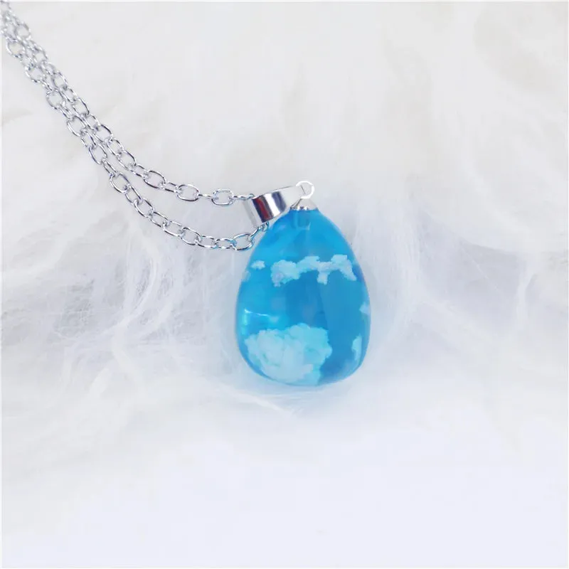 Chic Transparent Resin Round Ball Moon Pendant Necklace