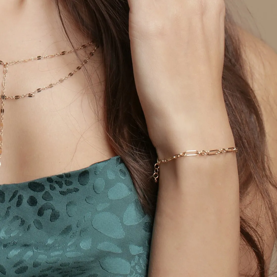 Elongated Oval & Round Link Chain Bracelet