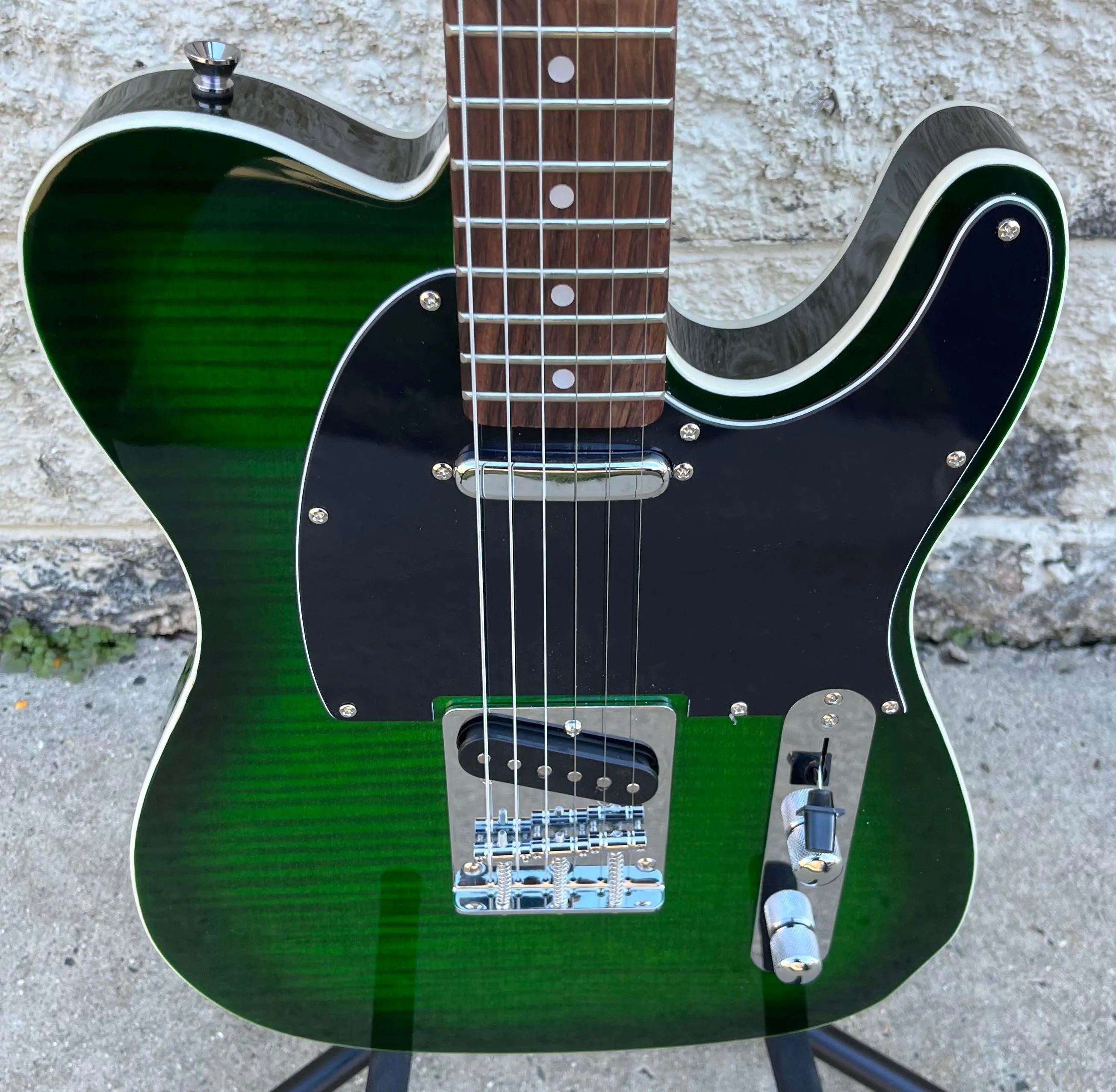 GAMMA [SOLD] Custom TG22-01, Delta Star Model Guitar, Quilted Flame Gamma Green
