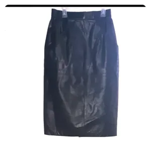 Genuine leather skirt