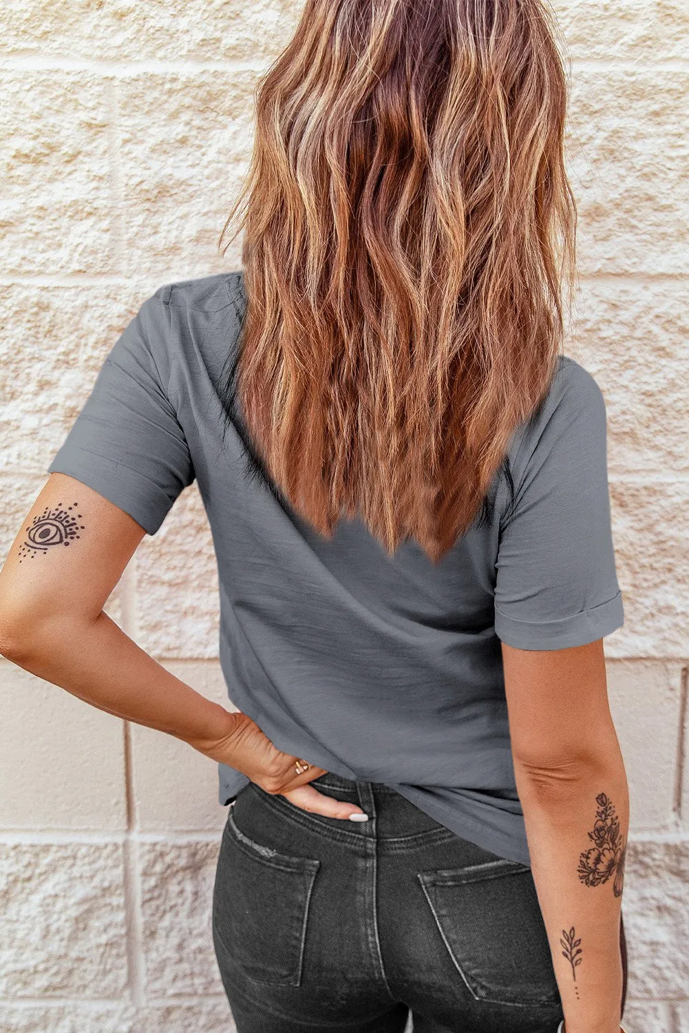 Gray Checkered Bow Crawfish Printed Summer Tee