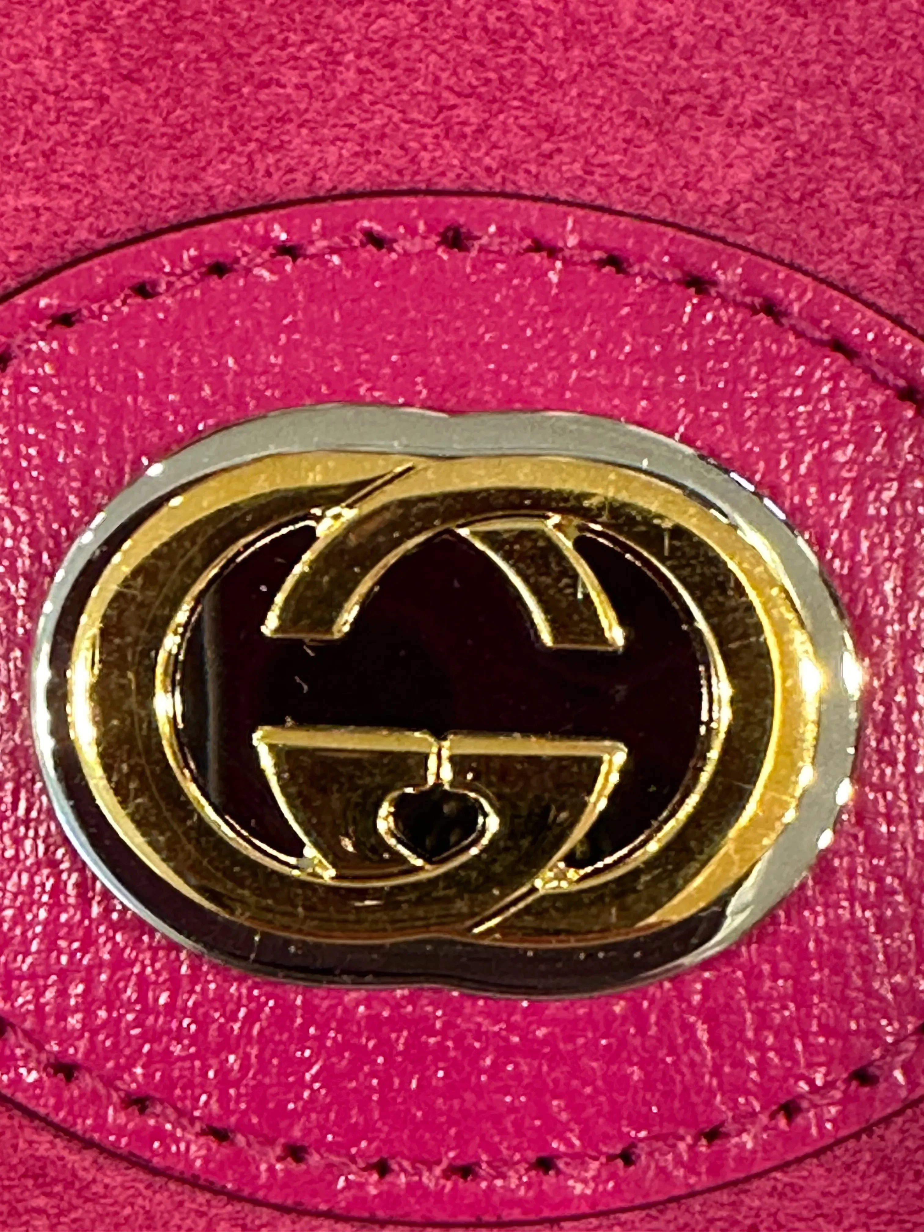 Gucci GG Suede Marina Shoulder Bag in Pink