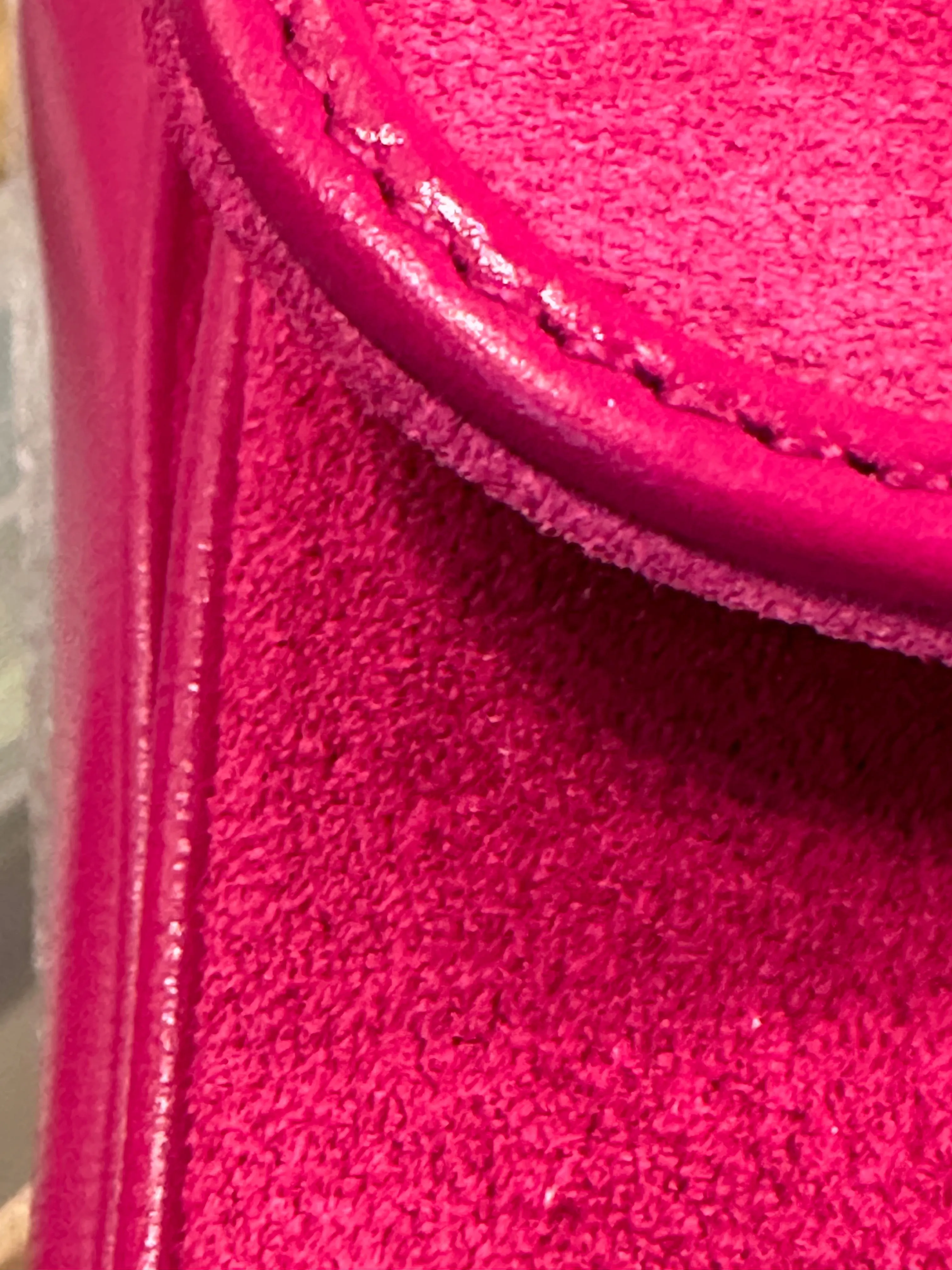 Gucci GG Suede Marina Shoulder Bag in Pink