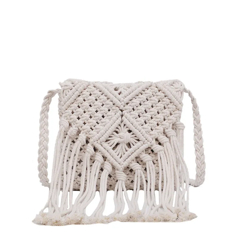 Hot-Selling Bohemian-Style Woven Bag for Women, Vintage Artisan Handwoven Design with Hollow Out Details, Straw Weaving, Tassel Accents C-20231019-3