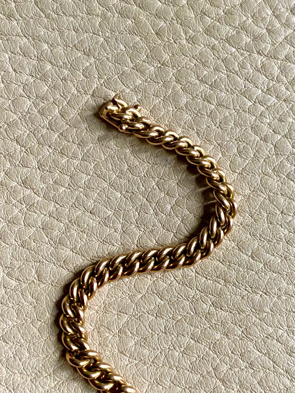Italian vintage - Dense round curb link bracelet in 18k yellow gold - 7.25 inch length