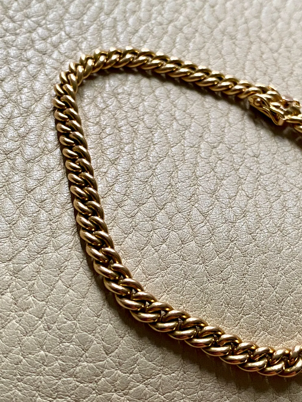 Italian vintage - Dense round curb link bracelet in 18k yellow gold - 7.25 inch length