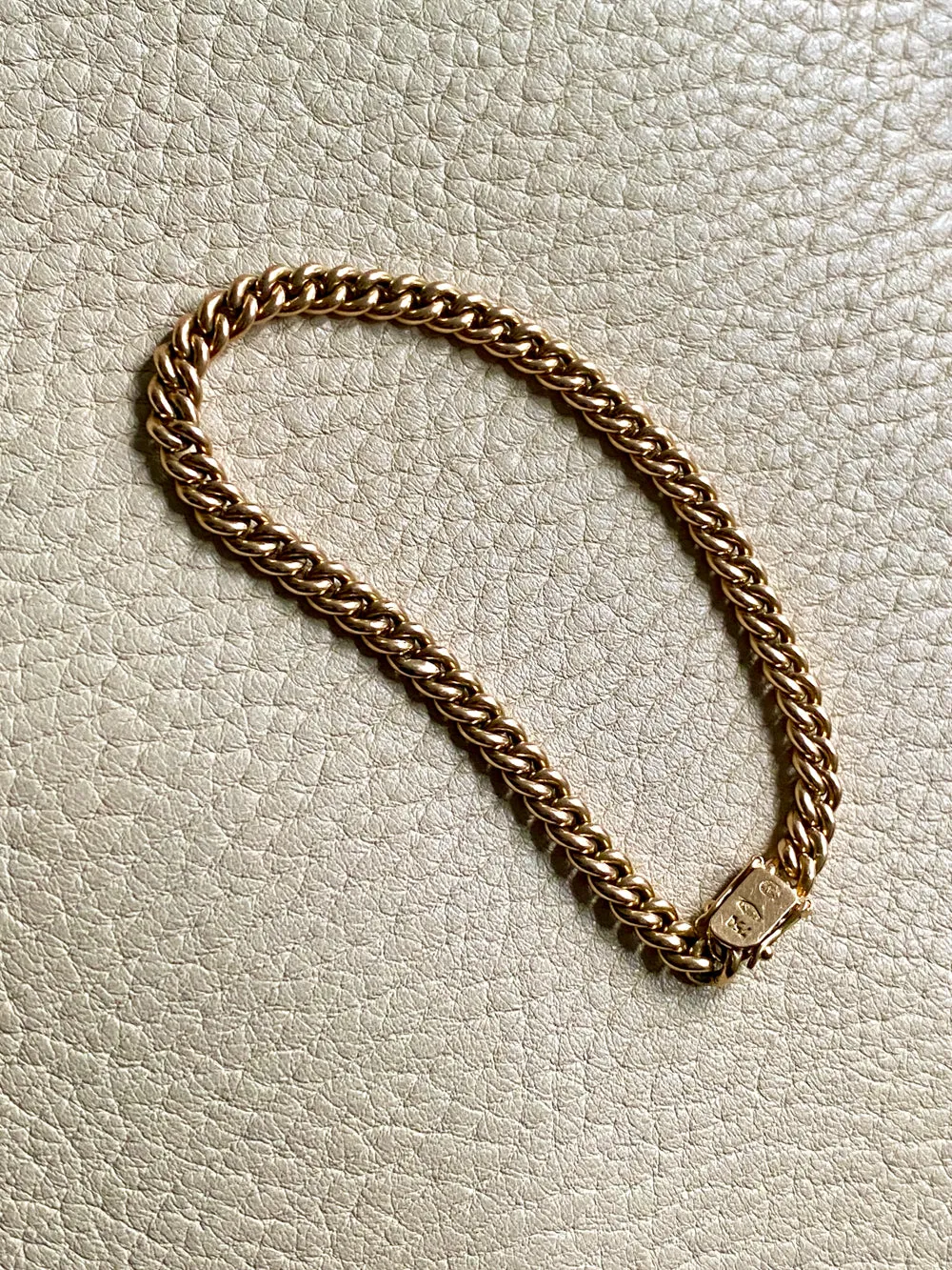 Italian vintage - Dense round curb link bracelet in 18k yellow gold - 7.25 inch length