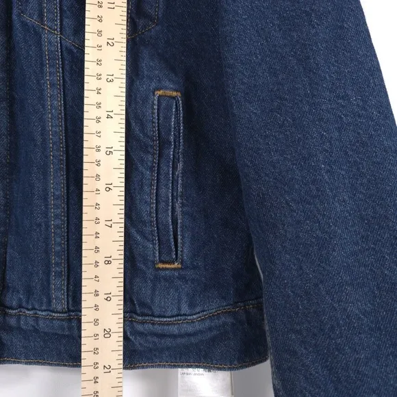 LEVI’S Ex-boyfriend Trucker Denim Jacket Faux Fur Collar Quilted Lining SMALL