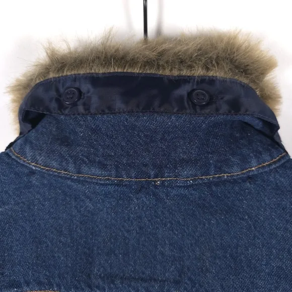 LEVI’S Ex-boyfriend Trucker Denim Jacket Faux Fur Collar Quilted Lining SMALL