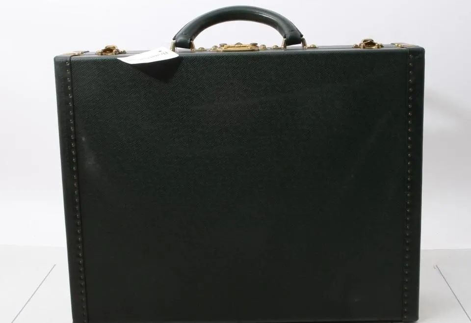 Louis Vuitton Green Taiga Leather President Attache Briefcase 3lva121