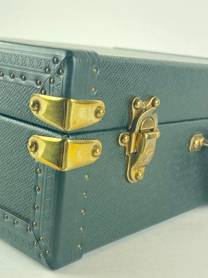 Louis Vuitton Green Taiga Leather President Attache Briefcase 3lva121