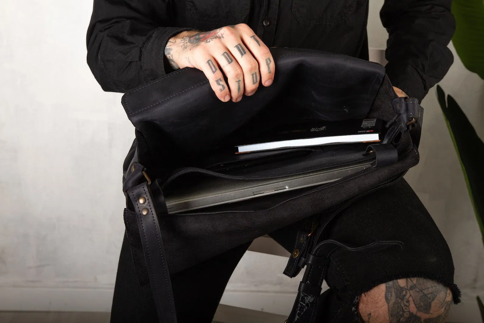 messenger bag, Leather briefcase men