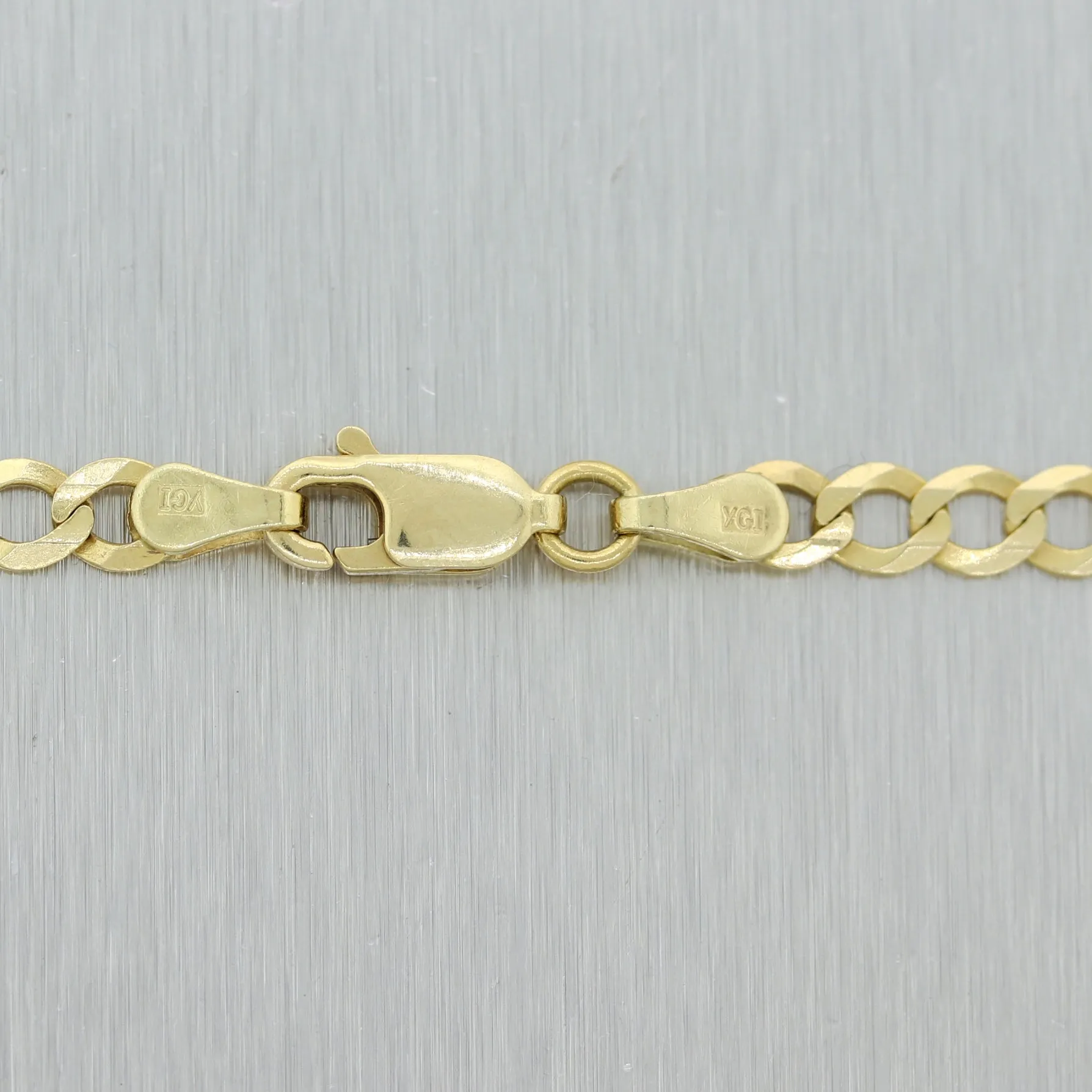 Modern 8.38g 14k Yellow Gold Cuban Curb Link 22" Chain Necklace