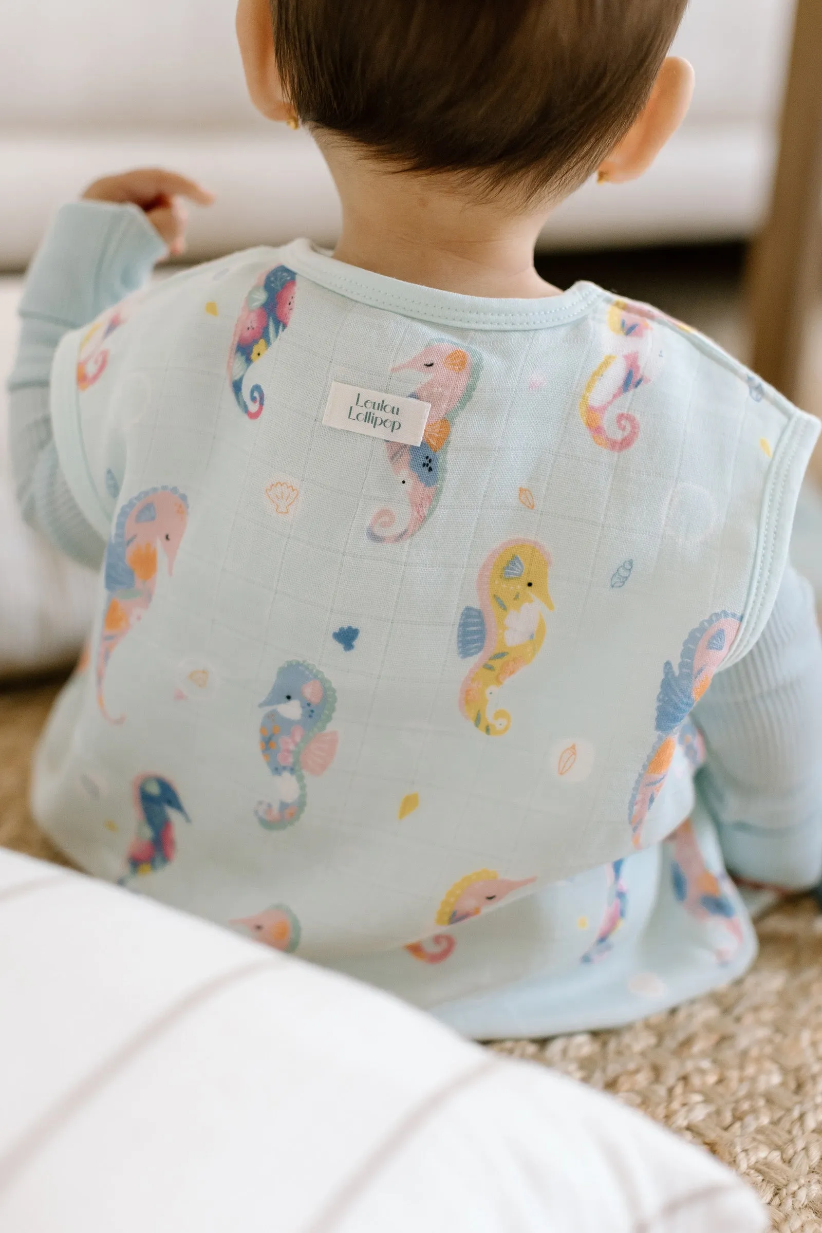Muslin Lightweight Sleep Bag 0.5 TOG - Painterly Seahorses