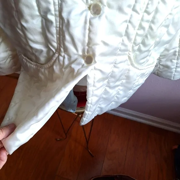Nanette Undies Vintage Quilted Satiny cream Bed Jacket large