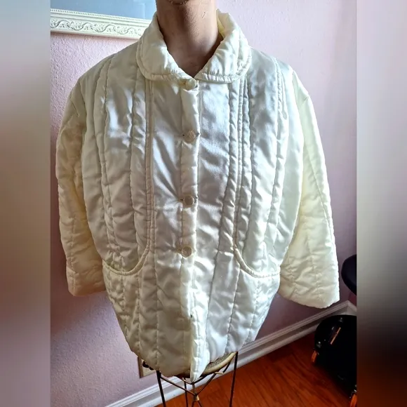 Nanette Undies Vintage Quilted Satiny cream Bed Jacket large