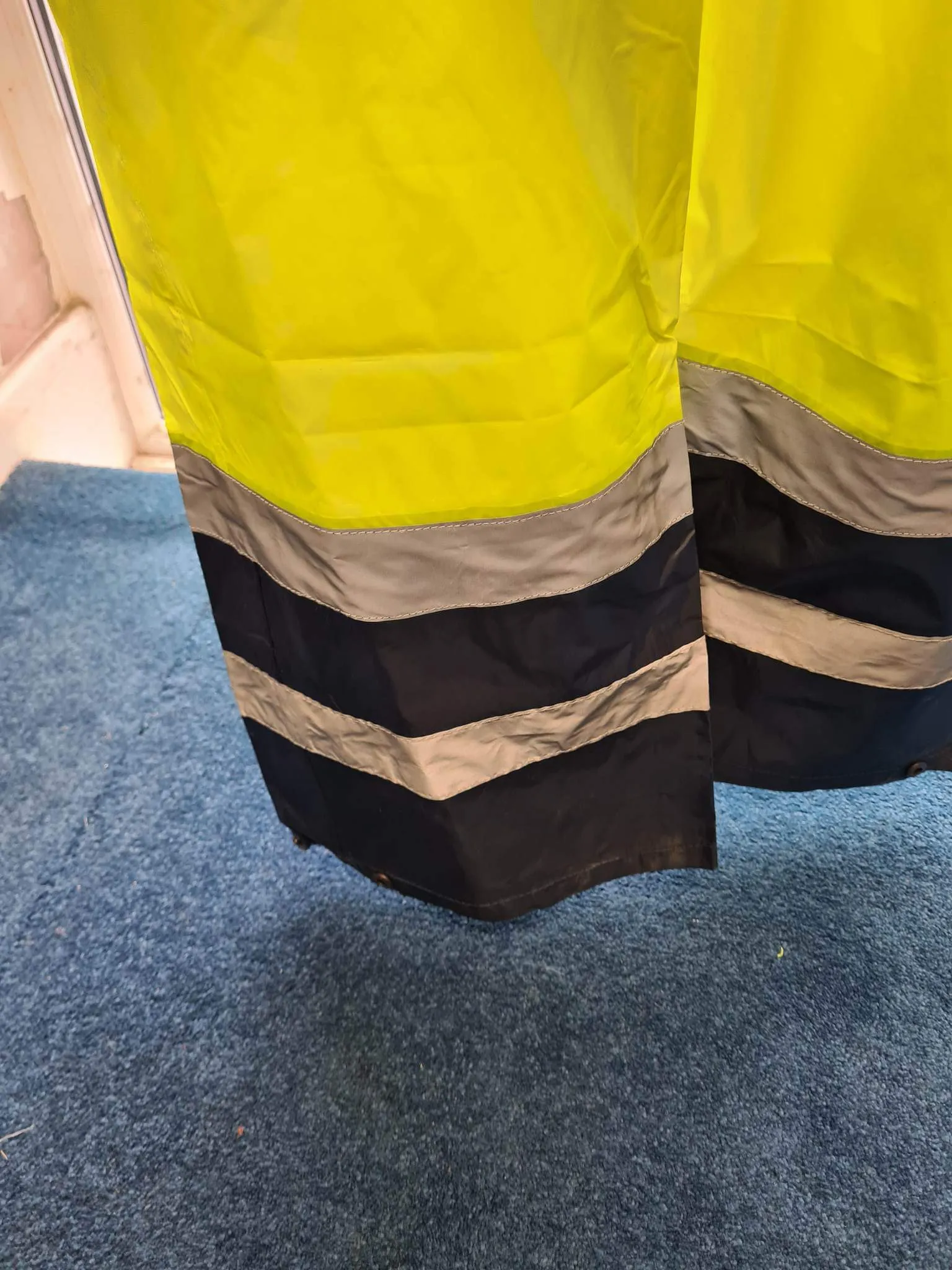 NEW high vis reflective dungarees FREE POSTAGE 🟢