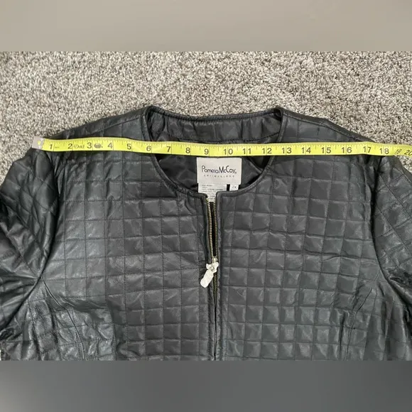 NWOT Pamela McCoy black quilted leather jacket. Size 2x.