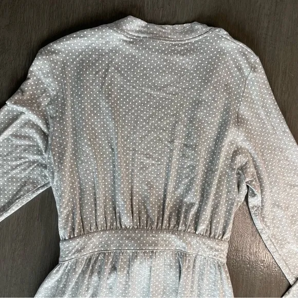 NWT A Pea In The Pod Robe Light Grey White Polka Dots