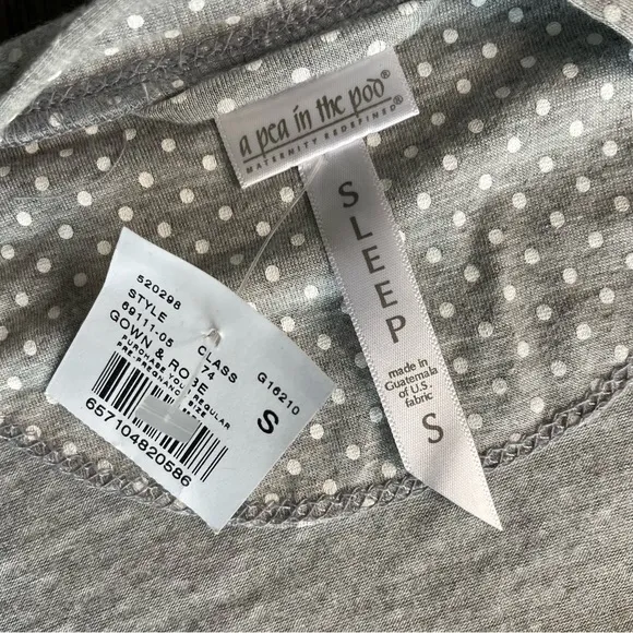 NWT A Pea In The Pod Robe Light Grey White Polka Dots