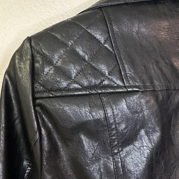NWT Kut from the Kloth Quinn Faux Leather Moto Jacket Quilted Shoulder Detail