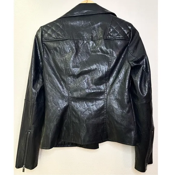 NWT Kut from the Kloth Quinn Faux Leather Moto Jacket Quilted Shoulder Detail
