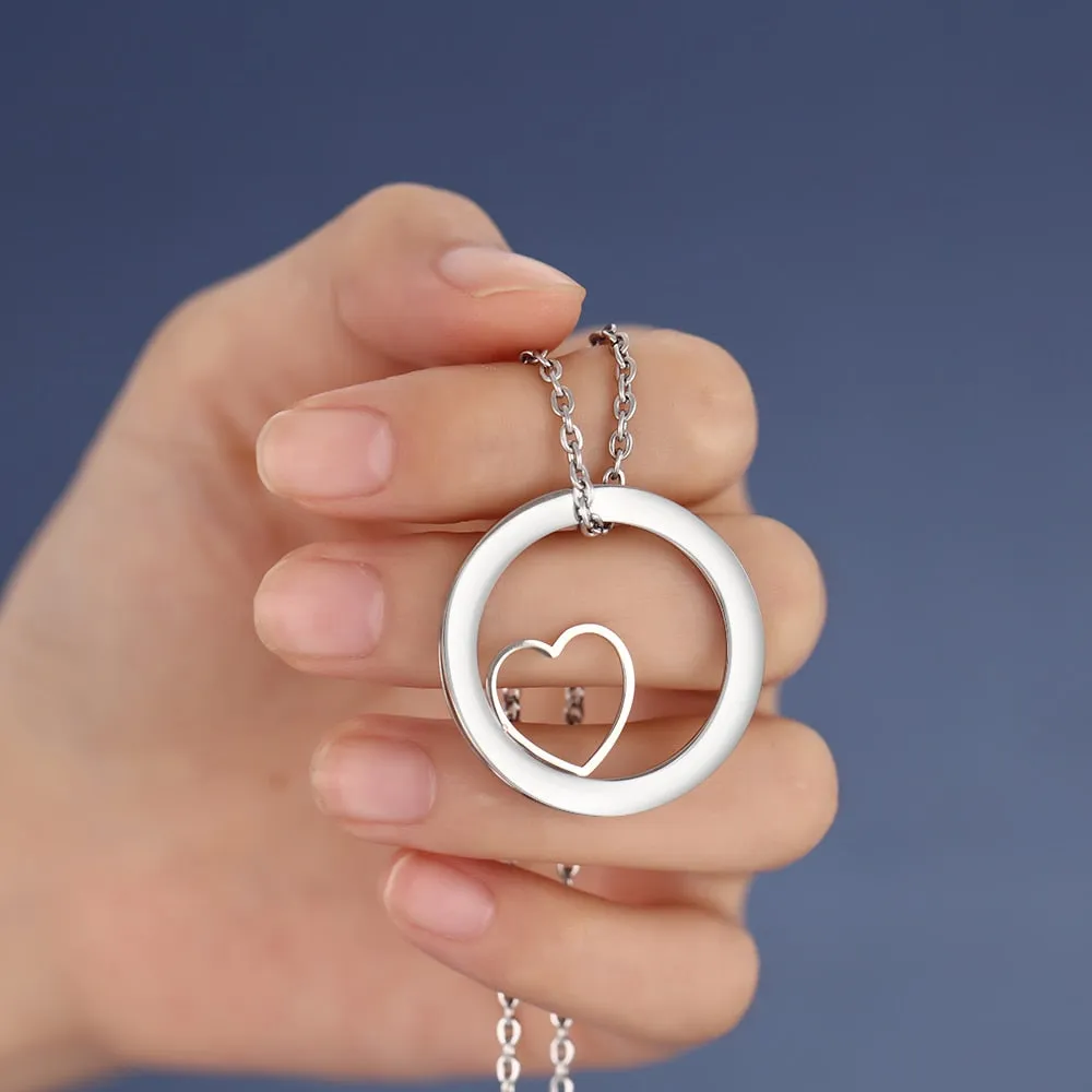 Personalized Round Cordate Necklace With 4 Names