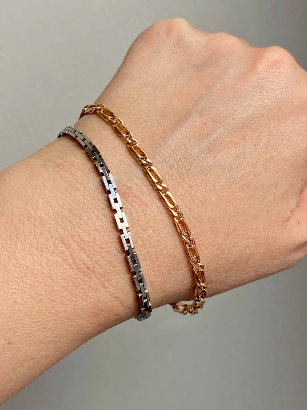Portuguese Vintage 19.2 Karat Rose Gold Unique Oblong Curb Link Bracelet - 8 inch length