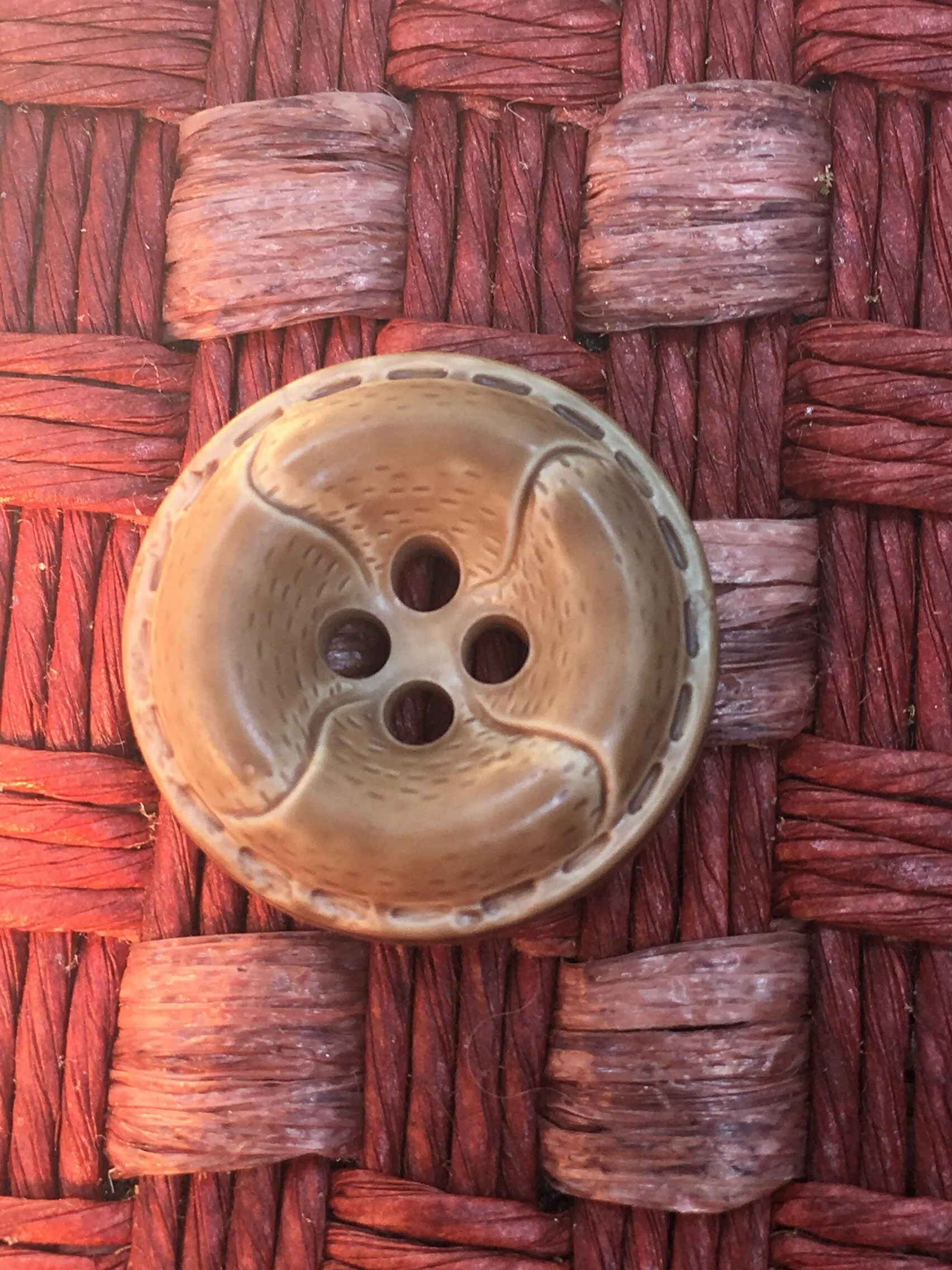 QUALITY 13/16" Leather-look Tan Buttons Made in JAPAN Vintage Sewing Button for Clothing 544