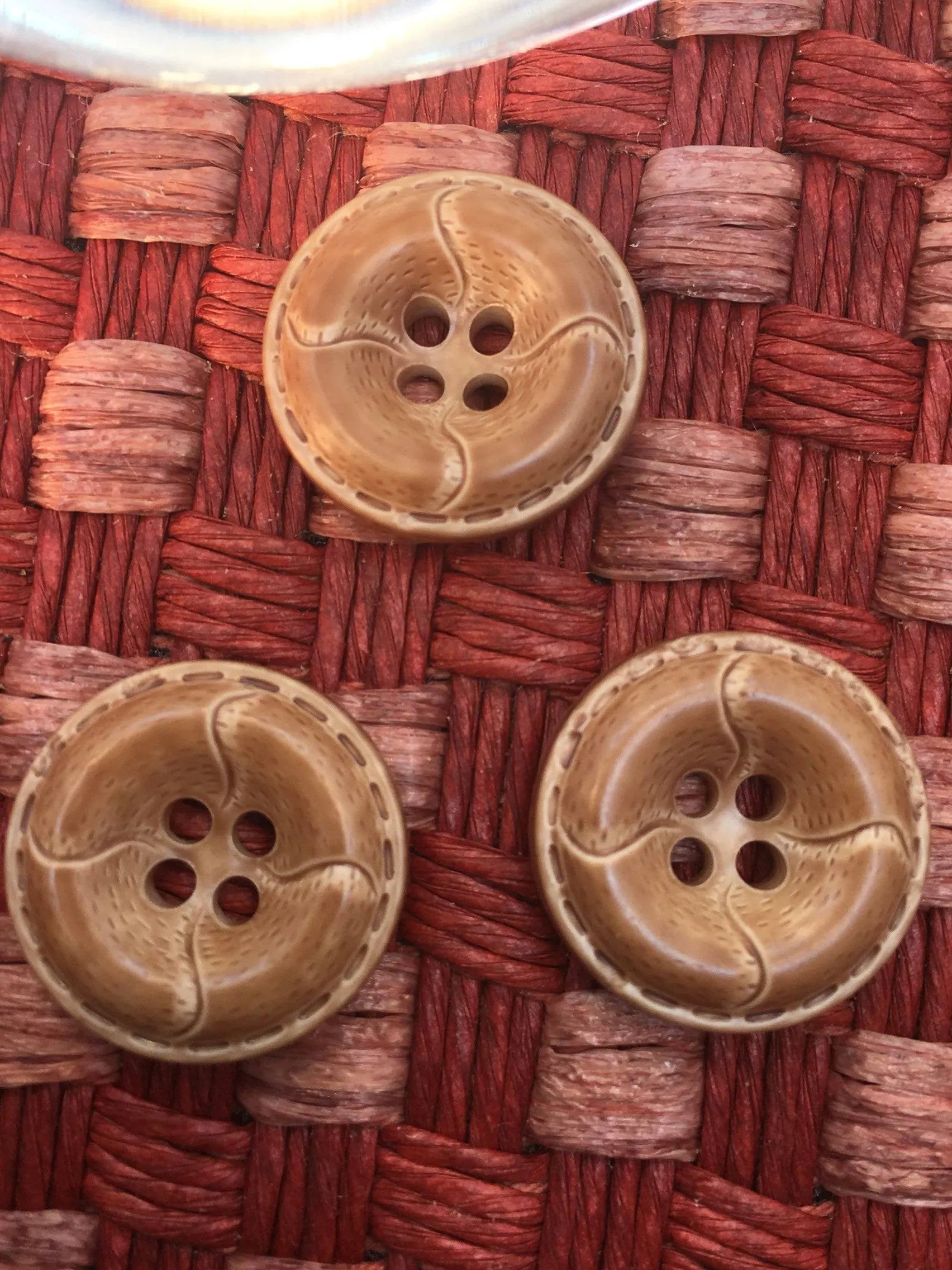 QUALITY 13/16" Leather-look Tan Buttons Made in JAPAN Vintage Sewing Button for Clothing 544
