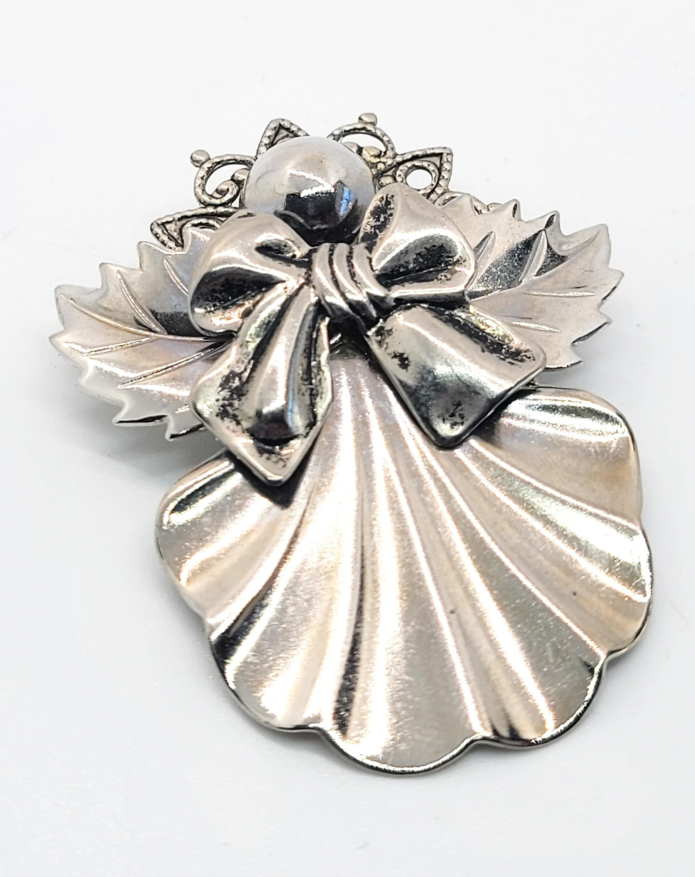 Ramona Crutcher silver toned vintage angel pendant brooch