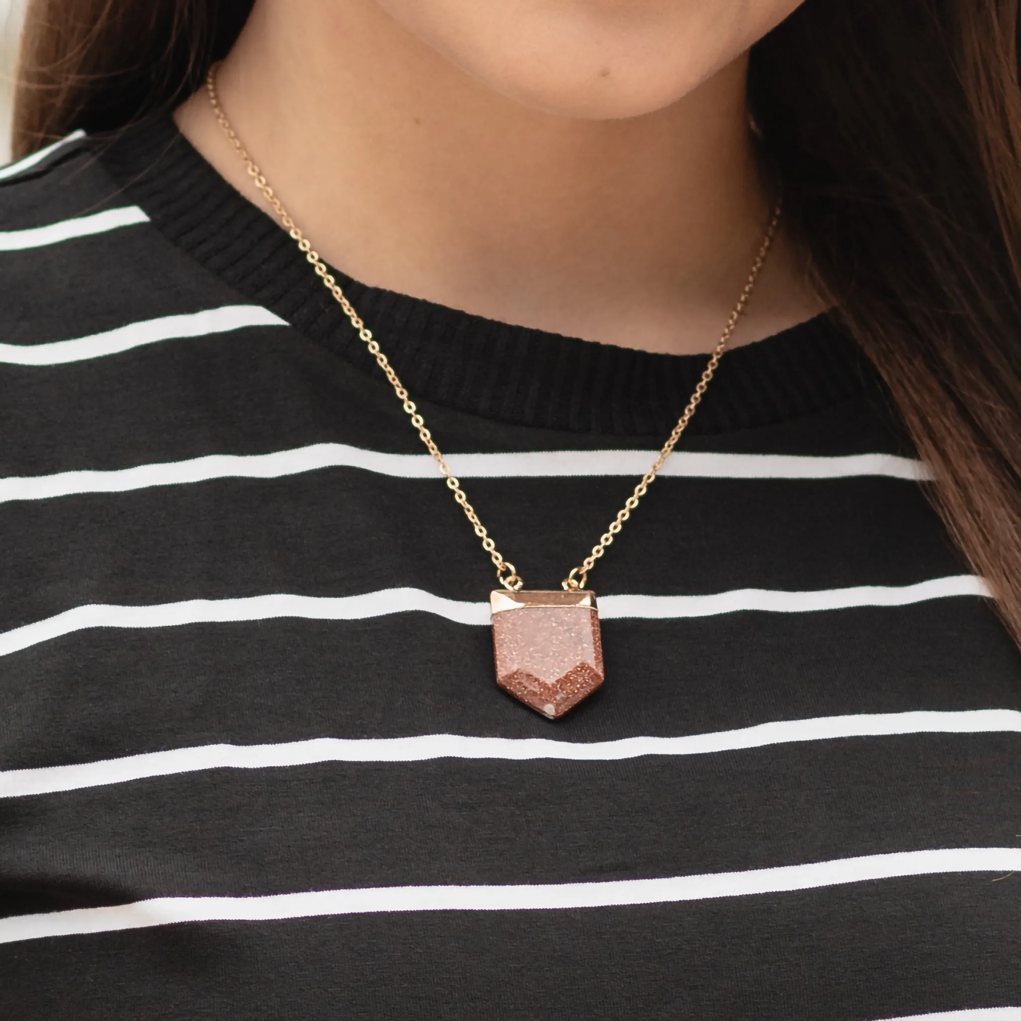 SPEAR - Dainty Pendant Necklace - Copper