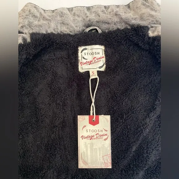 Stoosh Vintage Denim | NWT Women’s Sleeveless Quilted Button Front Vest