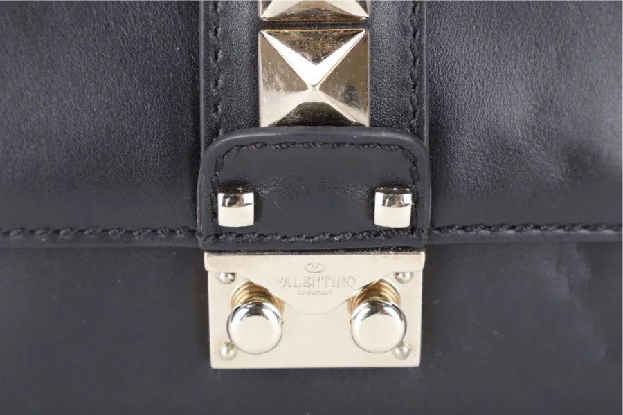 VALENTINO ROCKSTUD GLAM LOCK SMALL BLACK LEATHER GOLD HARDWARE NO DUST COVER