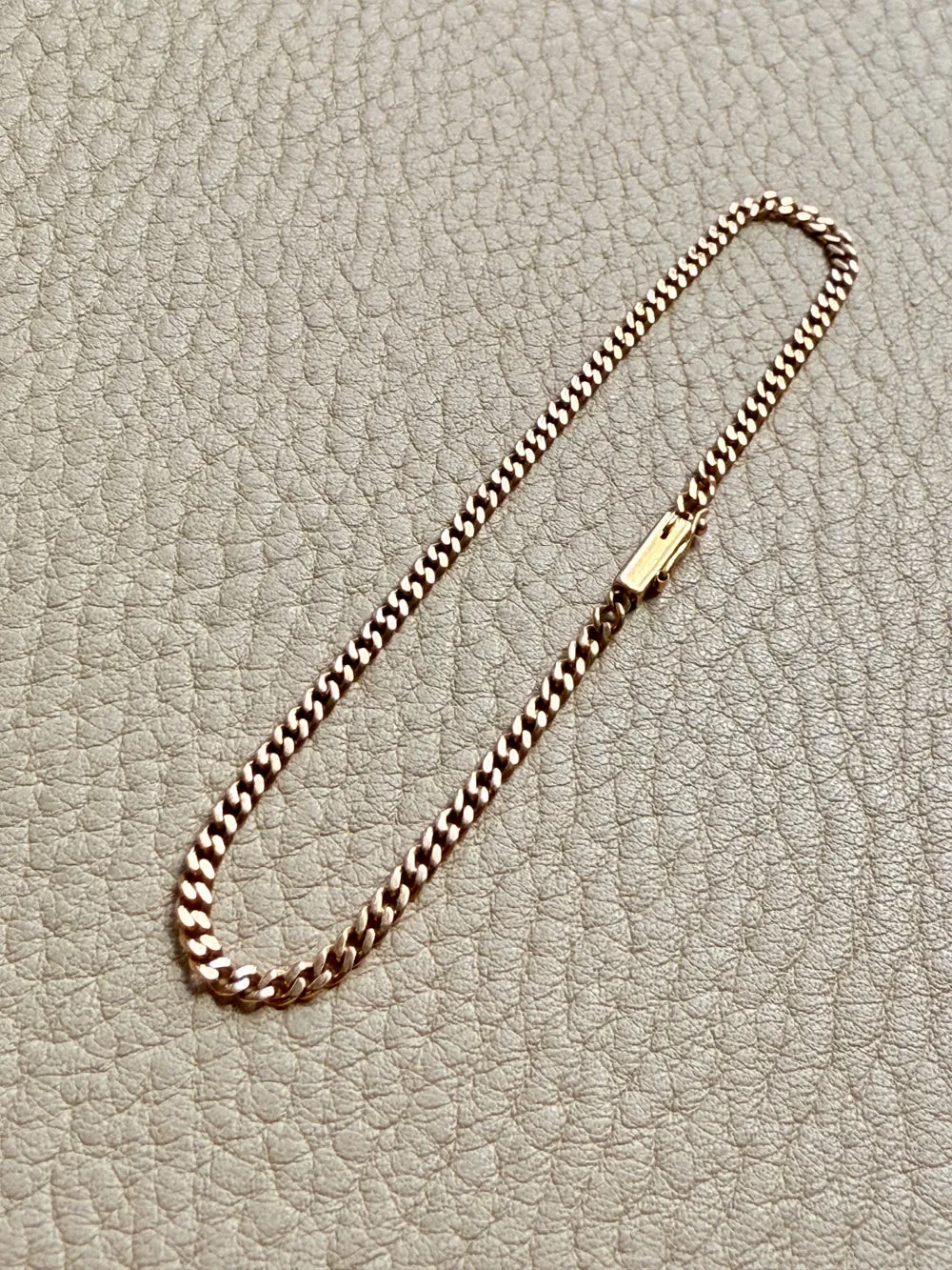 Victorian era 18k gold skinny pressed curb bracelet - 7.3 inch length