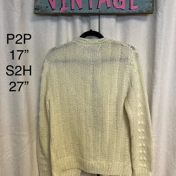 Vintage Cream Handknit Sweater with Pockets and Adorable Wooden Buttons