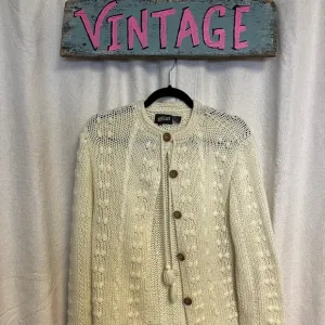 Vintage Cream Handknit Sweater with Pockets and Adorable Wooden Buttons