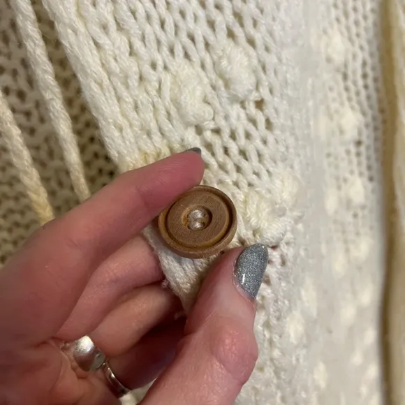 Vintage Cream Handknit Sweater with Pockets and Adorable Wooden Buttons