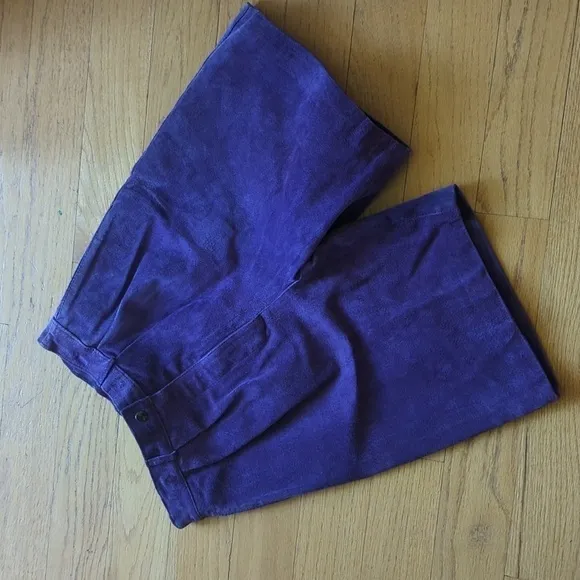 Vintage purple leather high waisted short