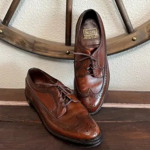Vintage Sears genuine leather wingtips 74251. Pebbled leather. Men’s size 8EE.