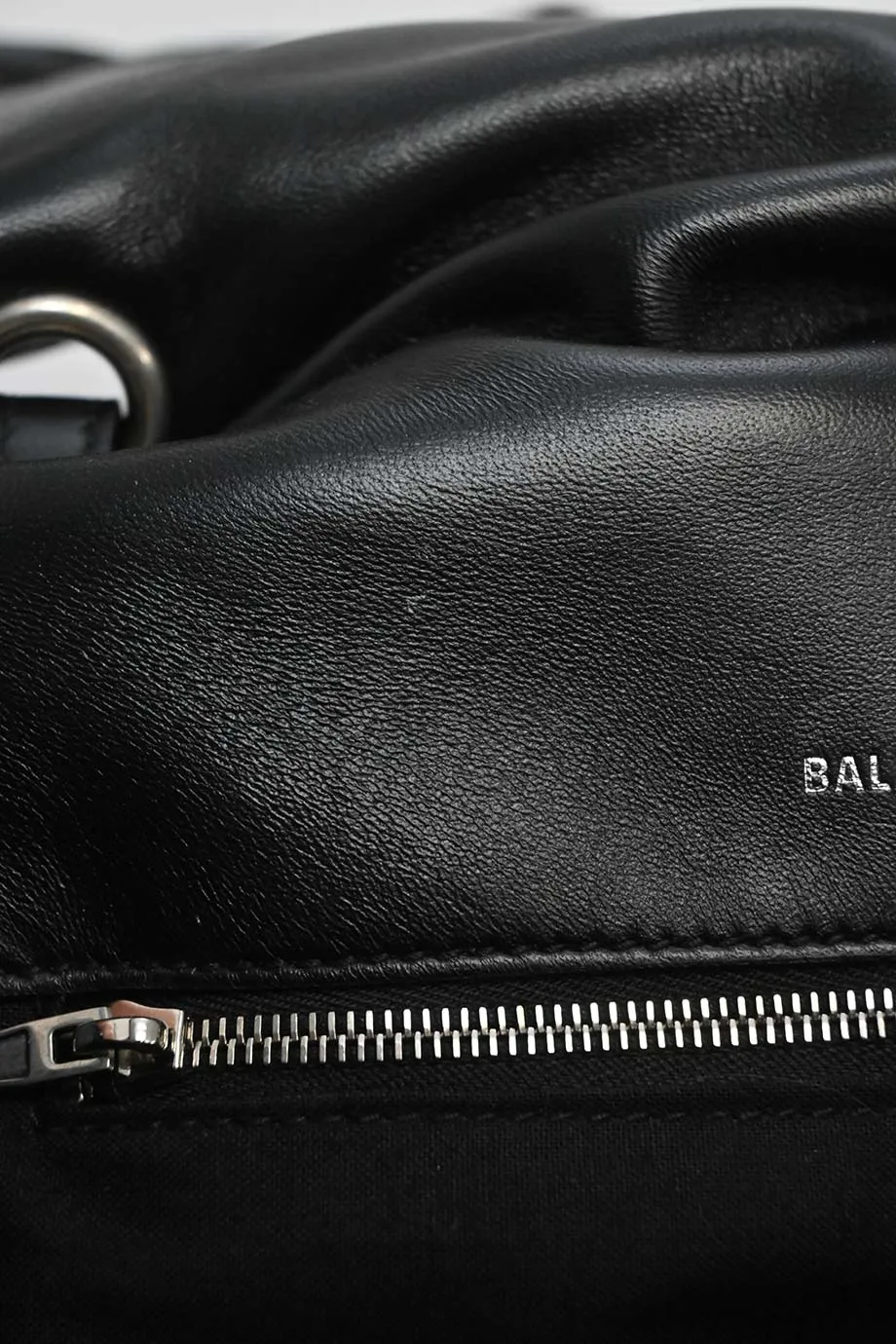 [WB5657] Balenciaga | Cross-Body Bag